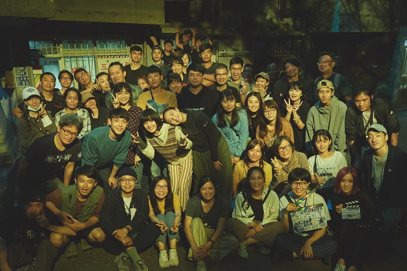 一杯熱奶茶的等待