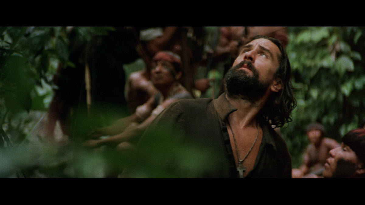 由坎城大導羅蘭約菲、傳奇配樂顏尼歐莫利克奈攜手合作，集結奧斯卡雙影帝勞勃狄尼洛、傑瑞米艾朗與《即刻救援》連恩尼遜同台飆戲的史詩鉅作《教會》，當年橫掃一座奧斯卡獎、兩座金球獎、三座英國奧斯卡獎等影壇指標性獎項，更榮獲坎城影展金棕櫚獎。