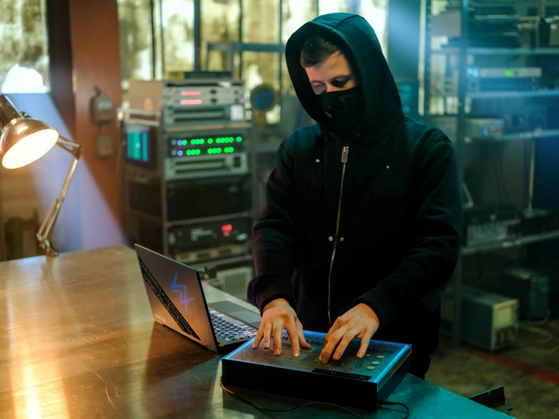 電競筆電ROG Zephyrus G14 AW SE