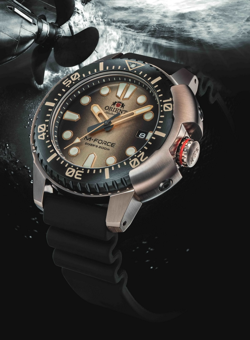 Orient東方錶70週年紀念潛水機械錶
