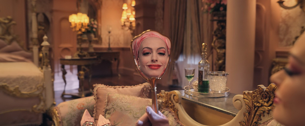 最新奇幻冒險片【女巫們】由奧斯卡金像獎得獎導演勞勃辛密克斯（【阿甘正傳】）執導。