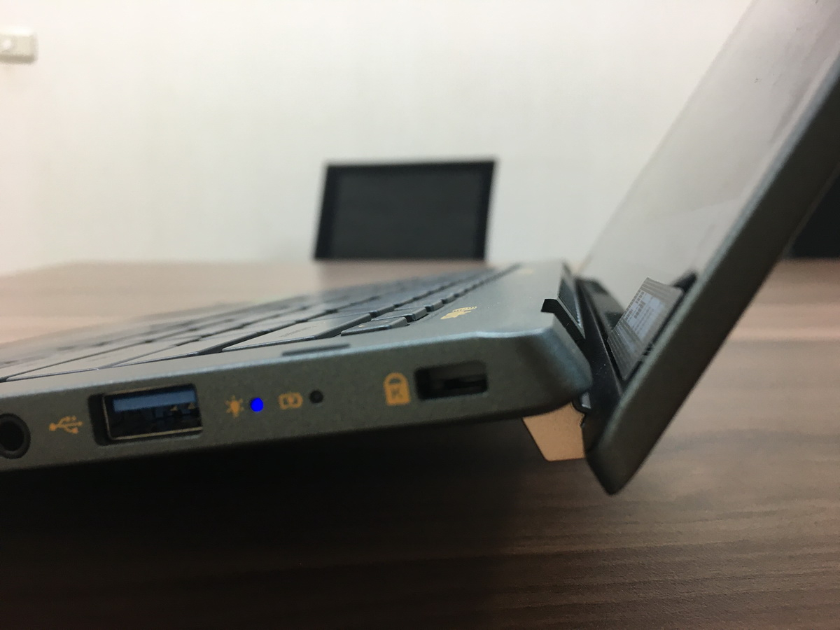 時尚輕薄，可抗菌的Acer Swift 5筆電開箱！