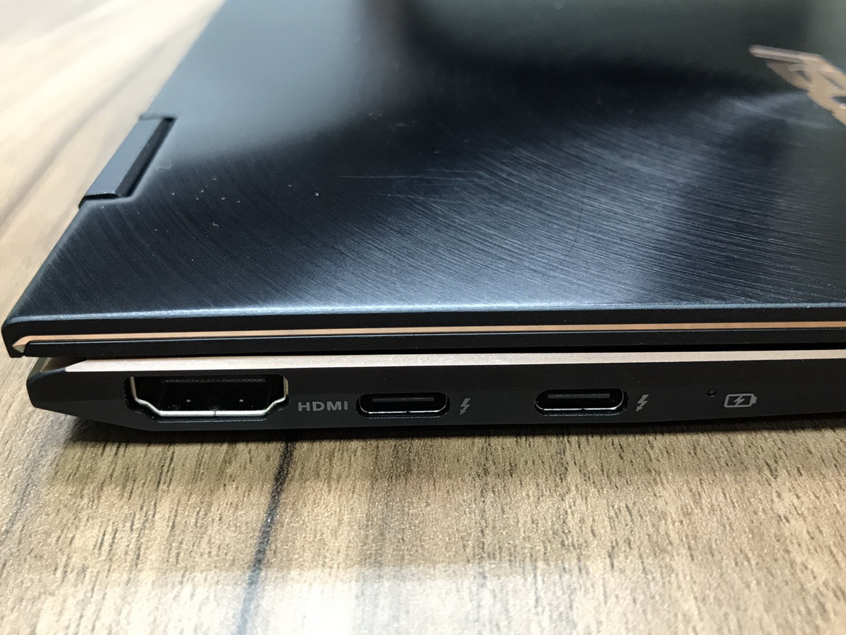 ASUS ZenBook Flip S UX371 全球最薄OLED翻轉筆電 開箱