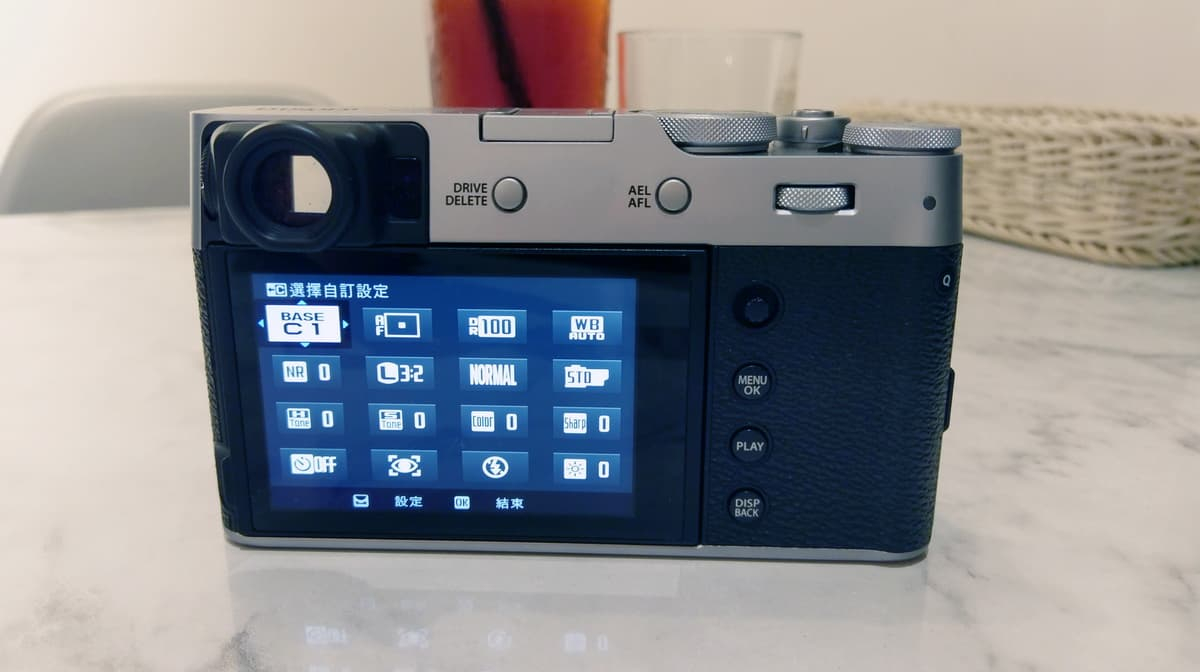 Fujifilm X100V