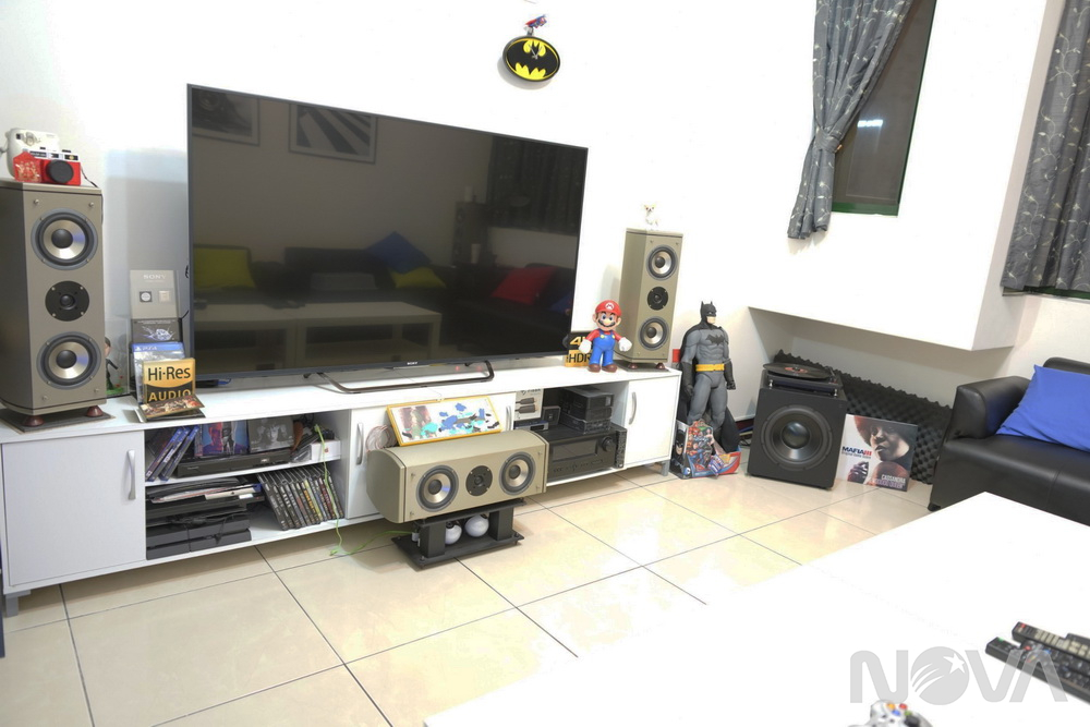 ION Audio Compact LP 摩登皮革黑膠唱機