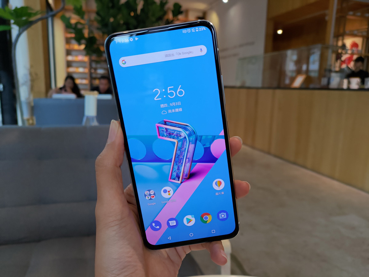 ASUS Zenfone 7