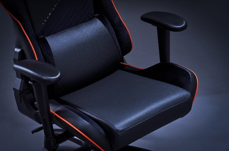 技嘉重磅推出AORUS AGC310專業電競賽車椅