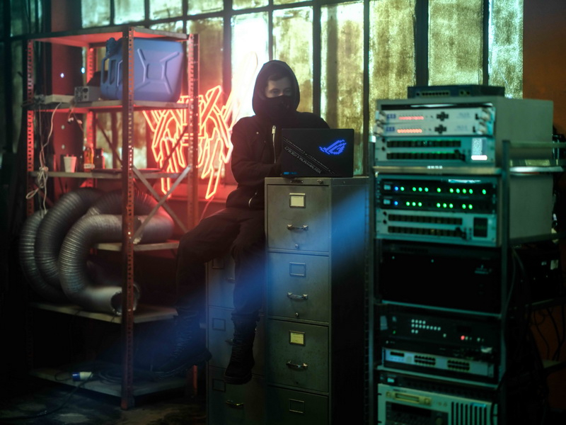 電競筆電ROG Zephyrus G14 AW SE