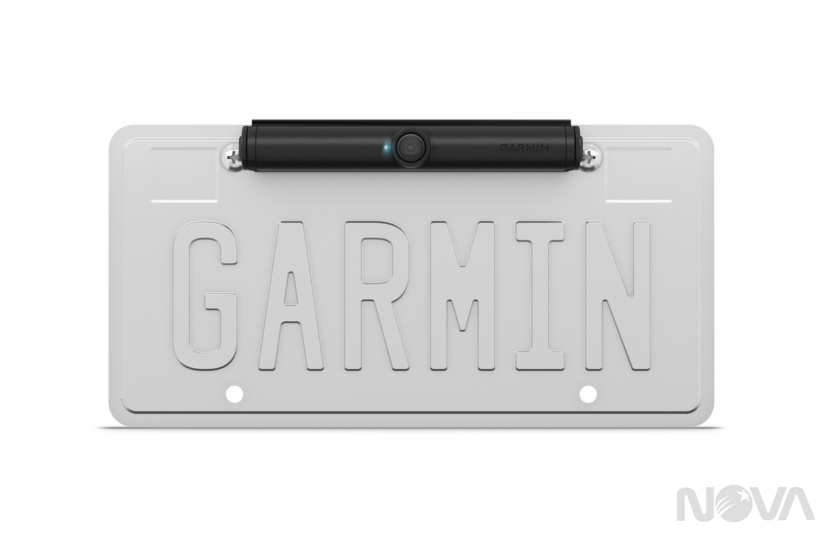 ▲Garmin BC40無線倒車攝影鏡頭組，附帶IPX7防水鏡頭與專用車牌架，能「無線」免接線安裝，讓愛車擁有倒車顯影功能。