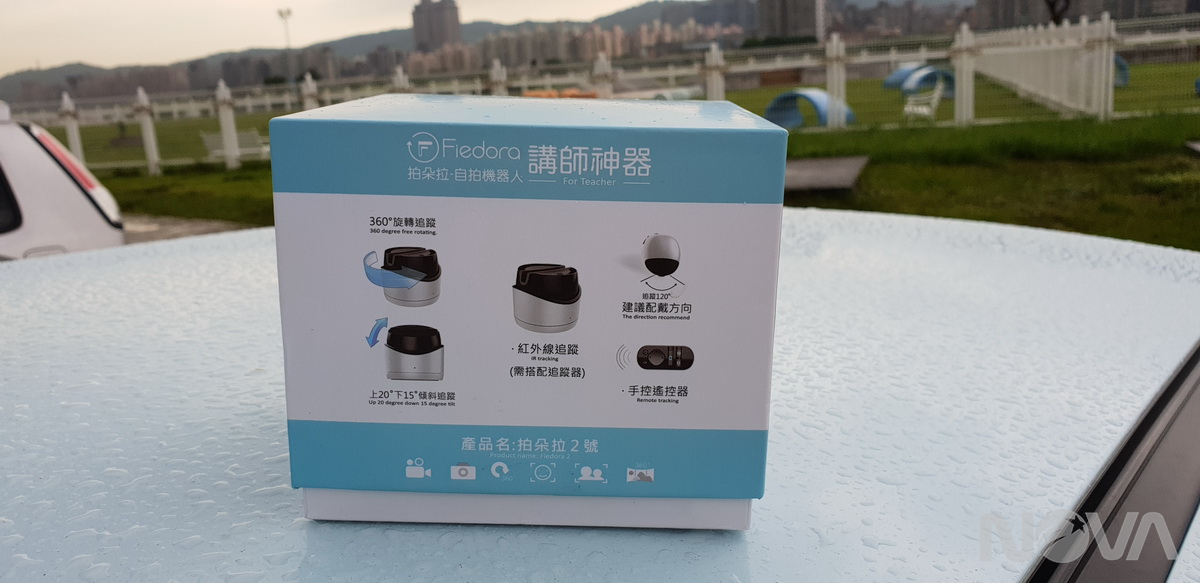 Fiedora拍朵拉-自拍機器人