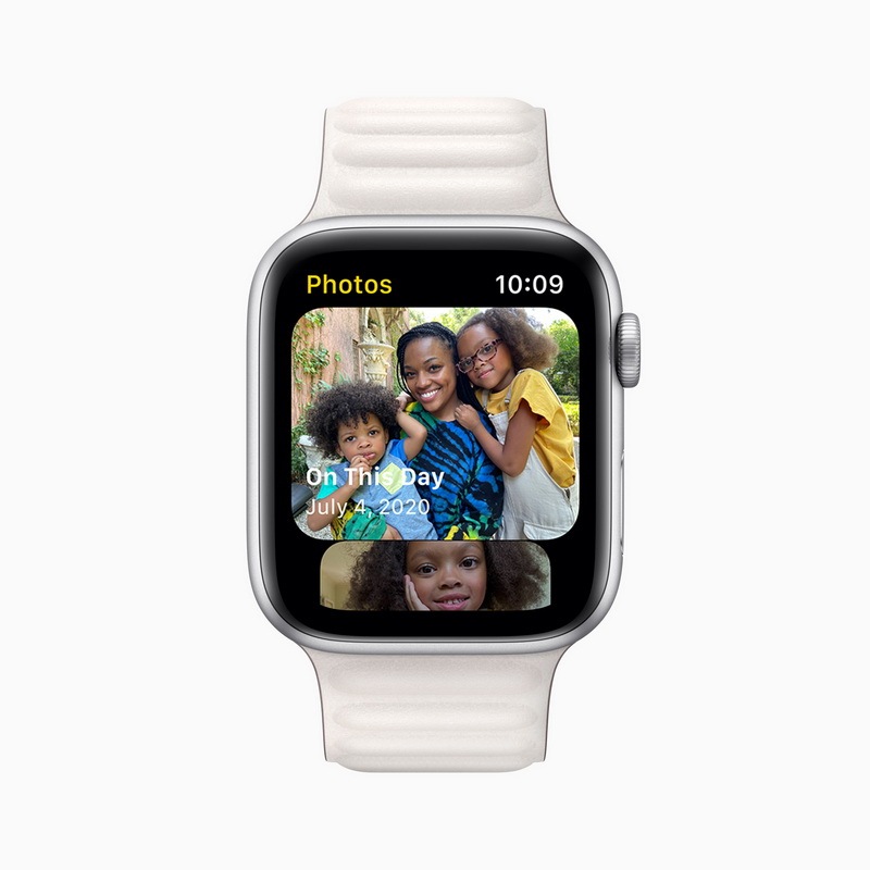 watchOS 8 中重新設計的「照片」app 帶來可直接從手腕上查看並與最喜愛的照片互動的全新方式