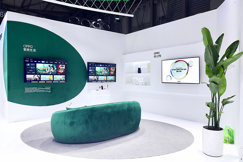 OPPO展示OPPO X 2021卷軸式螢幕，以及超前業界的隔空充電技術