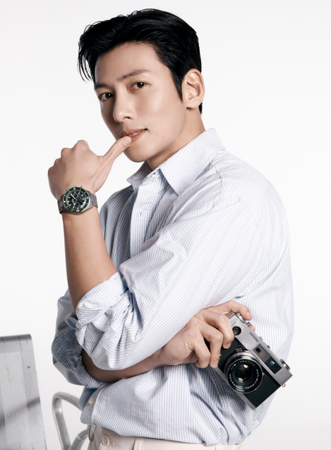 一張含有 人員, 服裝, 人的臉孔, 時尚配件 的圖片
AI 產生的內容可能不正確。