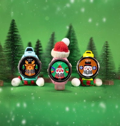 A group of smart watches with knitted hats and trees

Description automatically generated