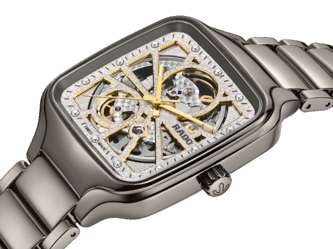 一張含有 時鐘, 類比手錶, 銀, 帶子 的圖片

AI 產生的內容可能不正確。