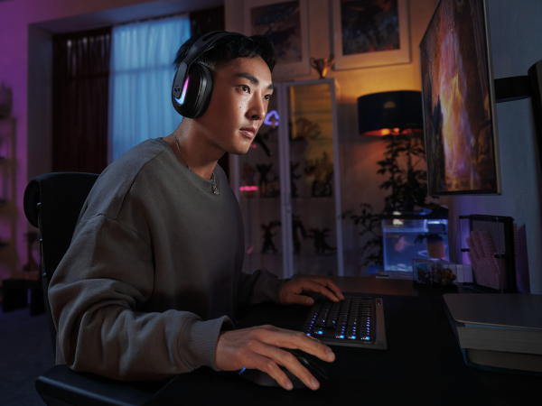 一張含有 人員, 室內, 人的臉孔, 服裝 的圖片
AI 產生的內容可能不正確。