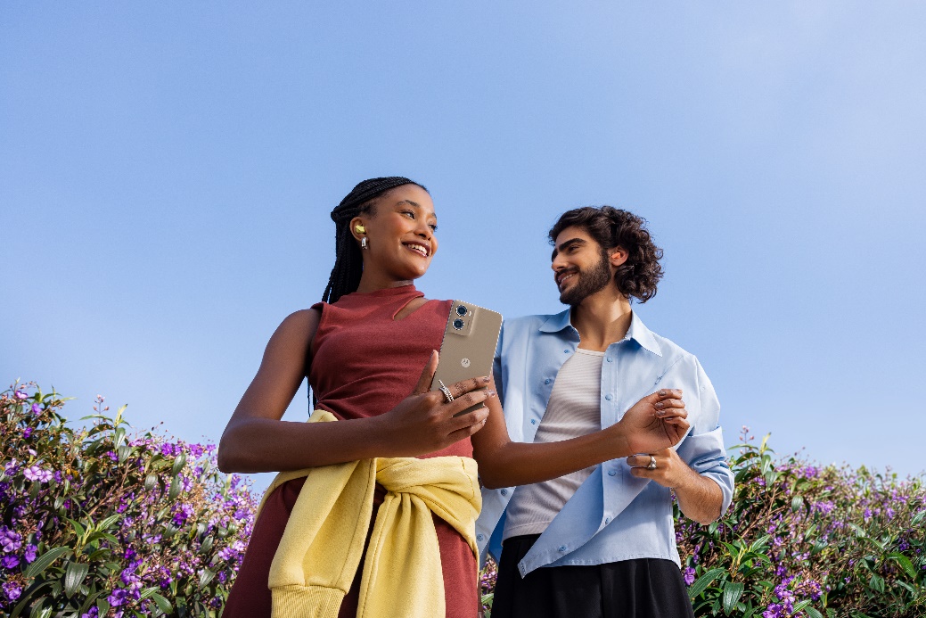 一張含有 人員, 服裝, 天空, 戶外 的圖片
AI 產生的內容可能不正確。